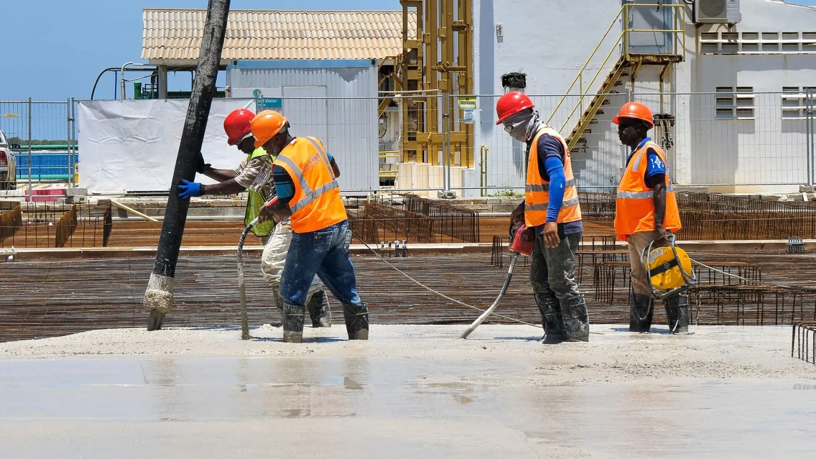 Uitbreidng RO plant WEB - Water en Energiebedrijf Bonaire (WEB)
