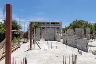 De begane grondvloer van de appartementen van TMI is gestort, foto 3