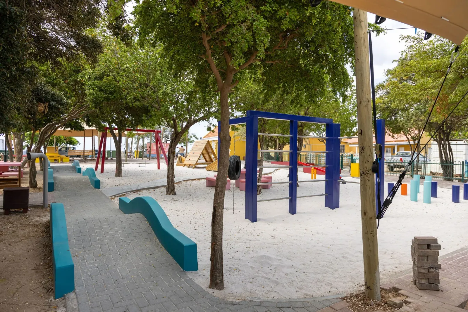 Nieuwe speeltuin voor Parke Tului bijna klaar voor opening, foto 2